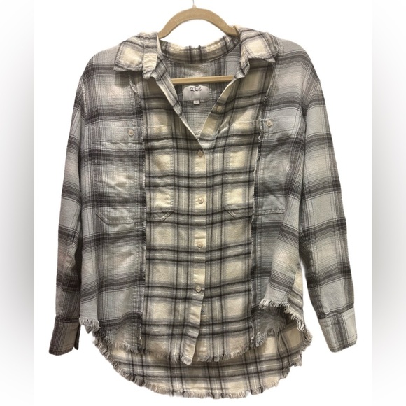 Rails “Ronin” Mixed Plaid Flannel Shirt in Medium. Cotton blend with frayed hem - Picture 5 of 10